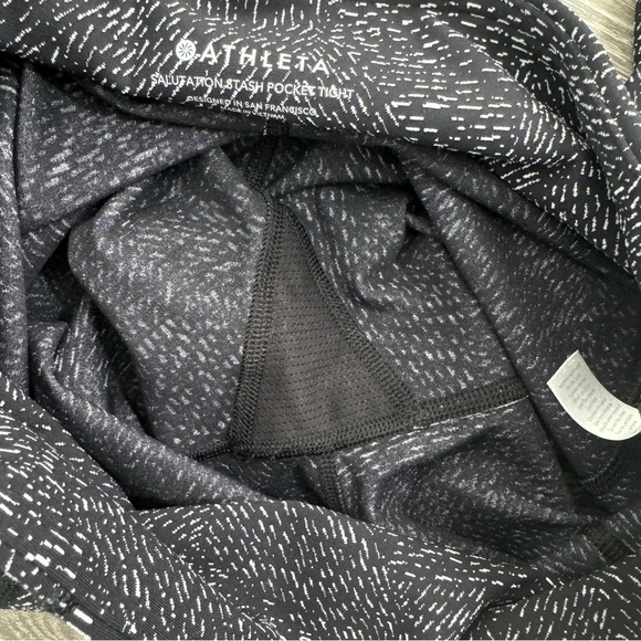 Athleta Salutation Stash Pocket Tight Black White Print Size Small - Picture 7 of 9
